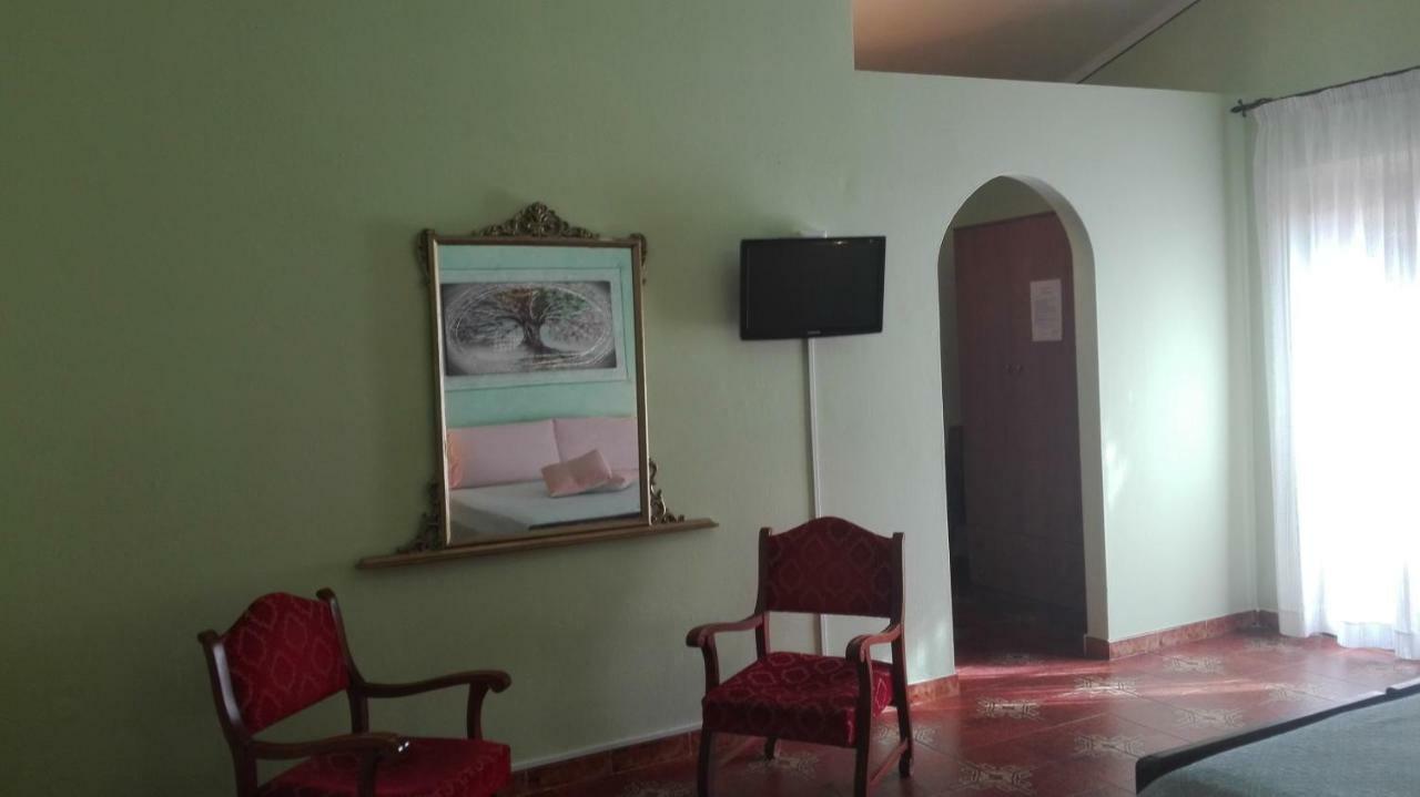 Agriturismo Monte Pino Telti エクステリア 写真